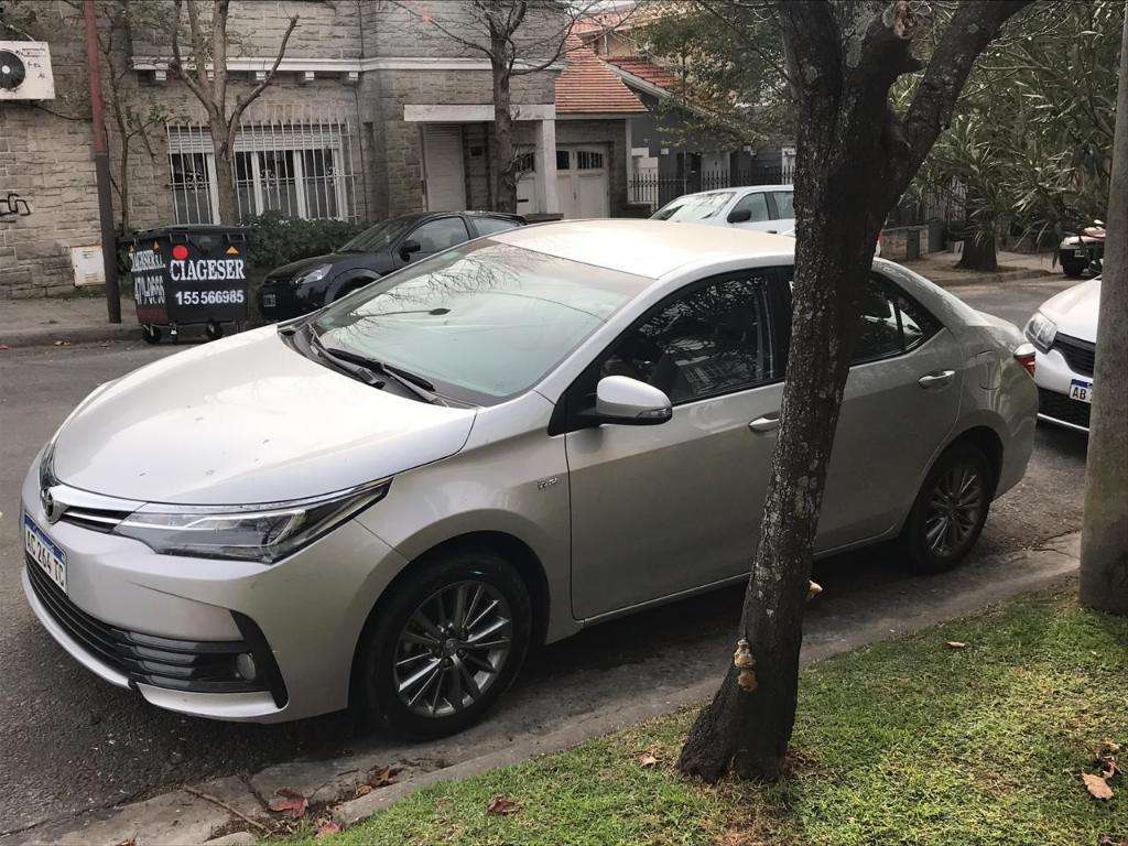 Vendo Corolla  Unico Dueño C Garanti