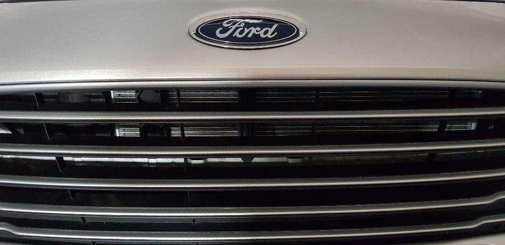 Ford Fiesta Se Kinetic  Joya