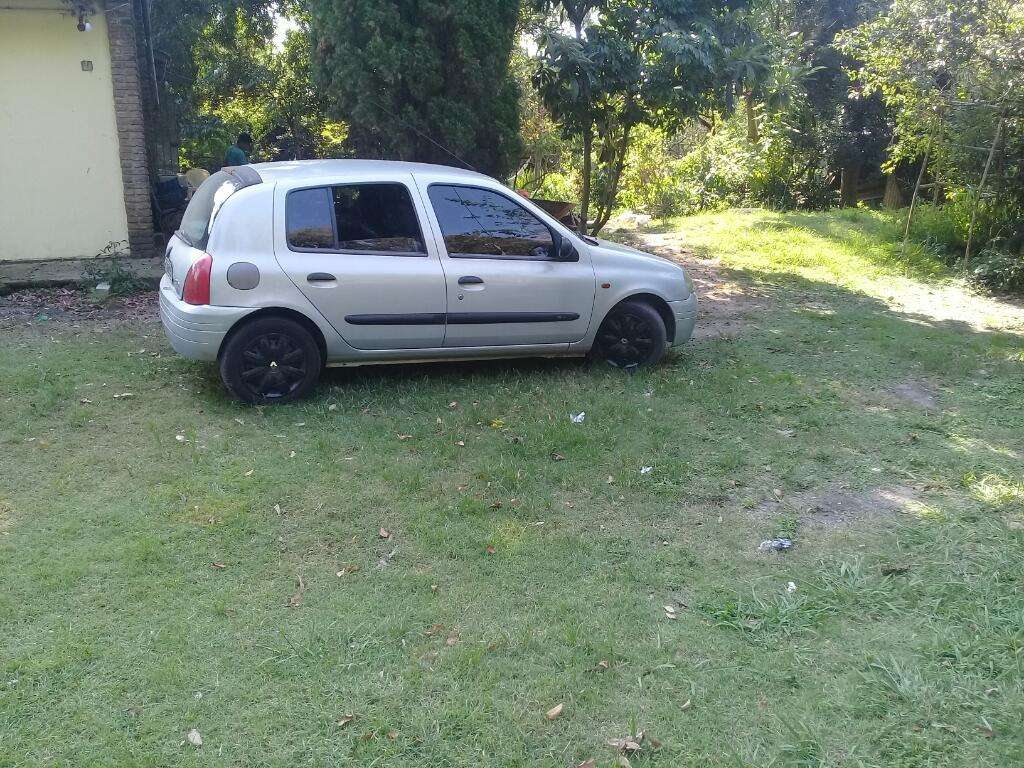 Vendo Clio 2