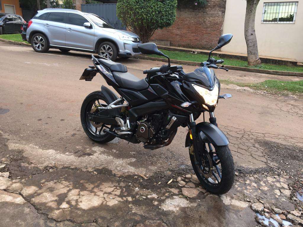 Vendo Rouser 200Ns