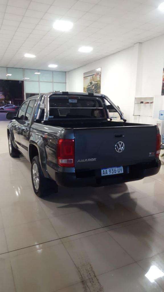 AMAROK Confortline 2.0 TDI 4x4 MT 