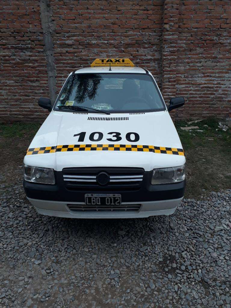 Taxi Fiat Uno