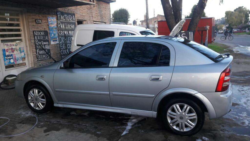 Vendo Astra  Gnc Y Nafta