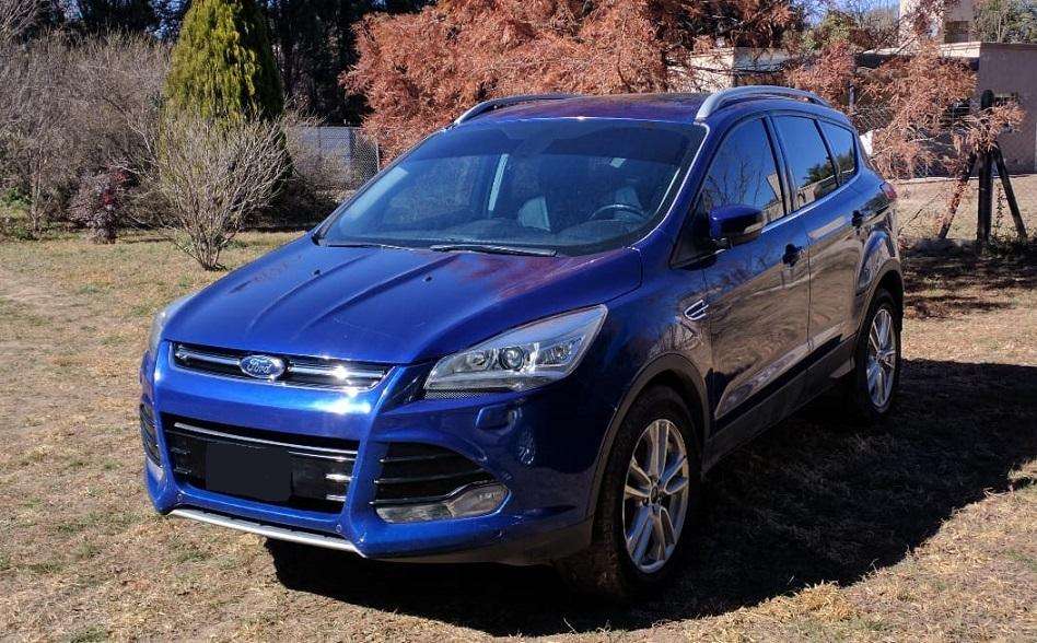 FORD KUGA 1.6 TURBO 4X4 TITANIUM 