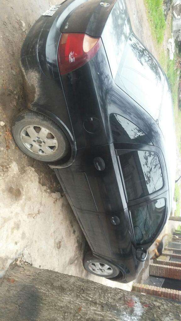 Vendo Corsa 2 con Gnc