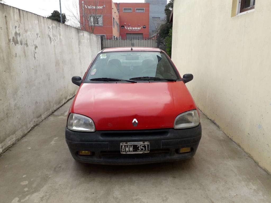 Vendo Renault Clio Nafta 1.6 con Vtv