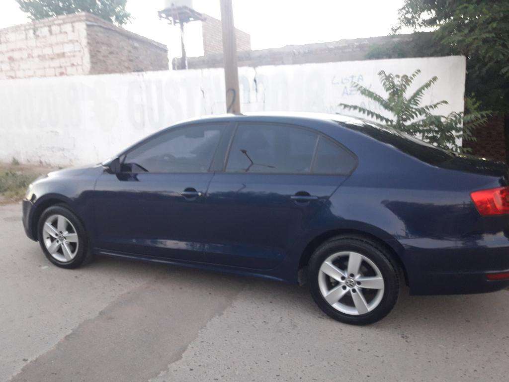 Vendo Vw Vento 2.5 Modelo  Manual