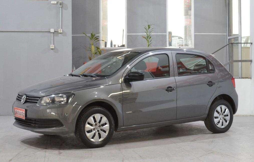 Volkswagen gol trend 1.6 nafta  puertas color gris