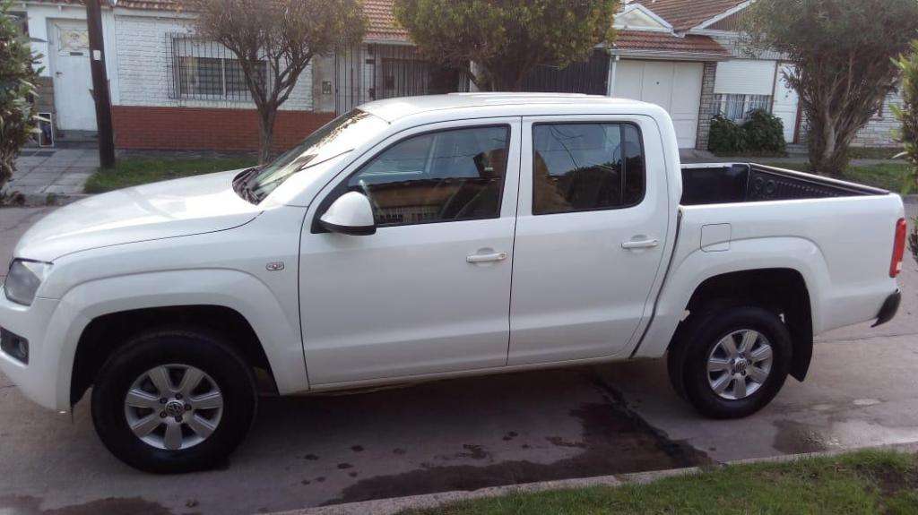 AMAROK TRENDLINE cv 4xmil km. Impecable!!!