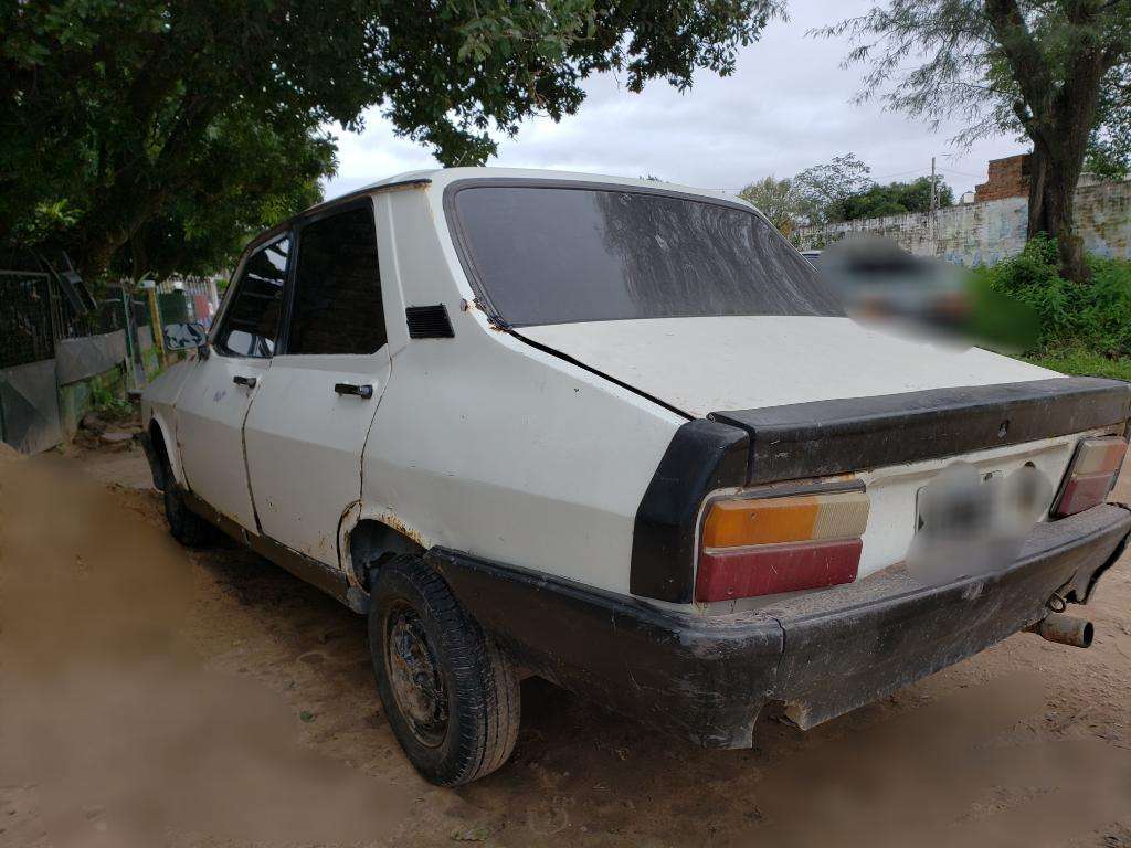 Vendo R12 en Muy Buenas Condiciones Naft