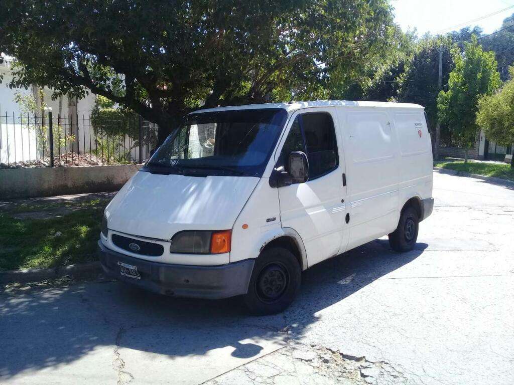 Ford Transit 2.5 Titular Soy