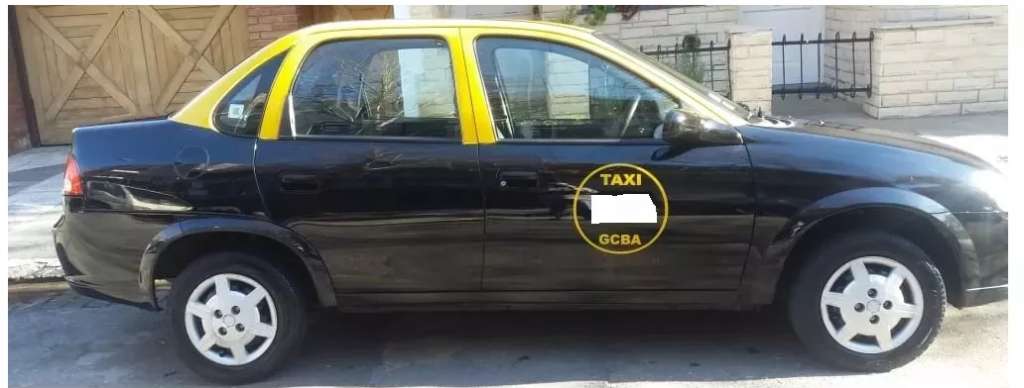 Taxi con licencia Corsa  mil Km.