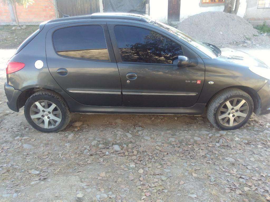 Vendo Peugeot 207 Compact Quiksilver 1.4