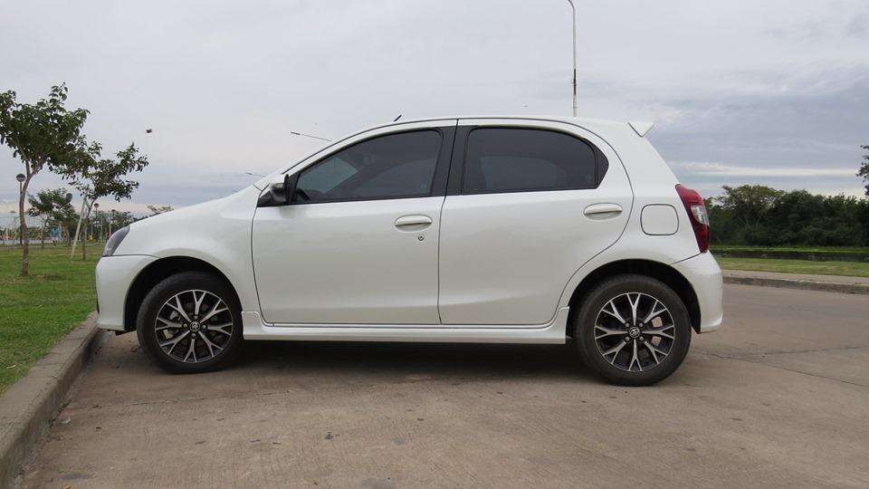 Vendo Toyota Etios