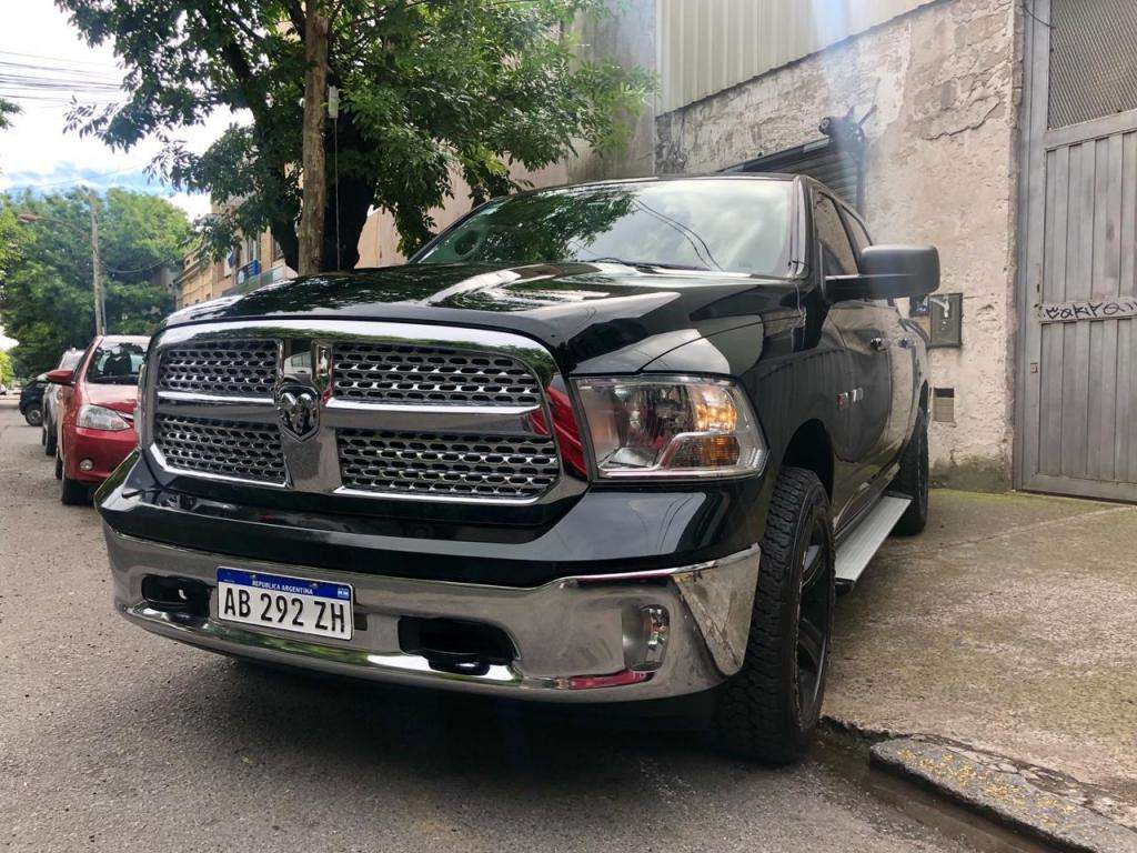 Chrysler Ram  Dc 4x4 Laramie