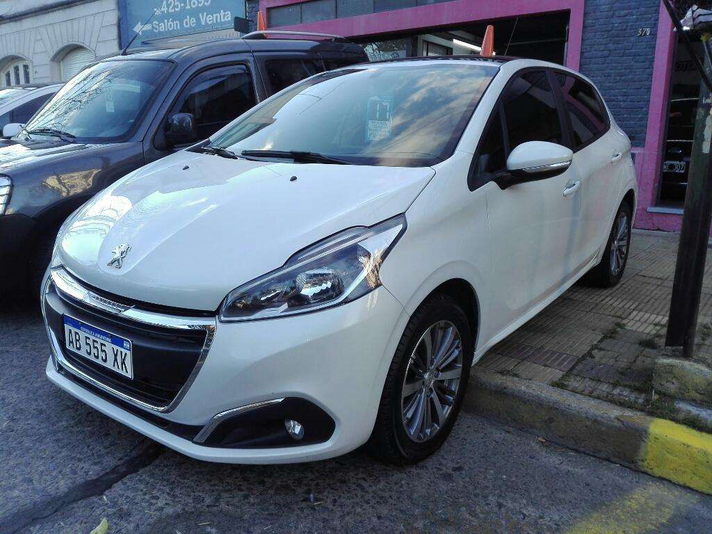 Peugeot 208 Allure 1.6 Año 