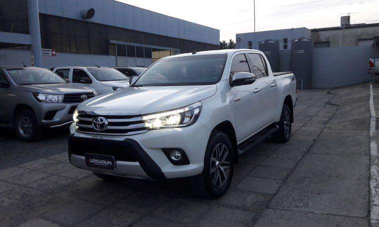 TOYOTA HILUX SRX 4X4 2.8 TDI 6M/T