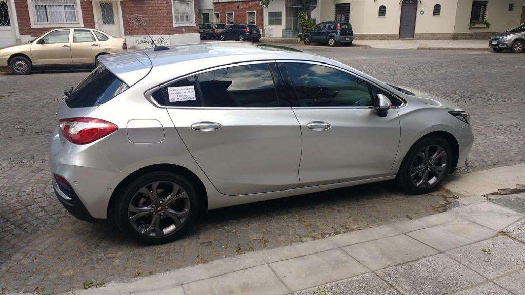 Cruze LTZ Plus Hatch  km