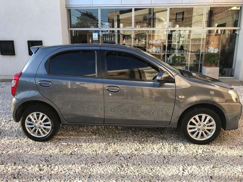 TOYOTA ETIOS None 