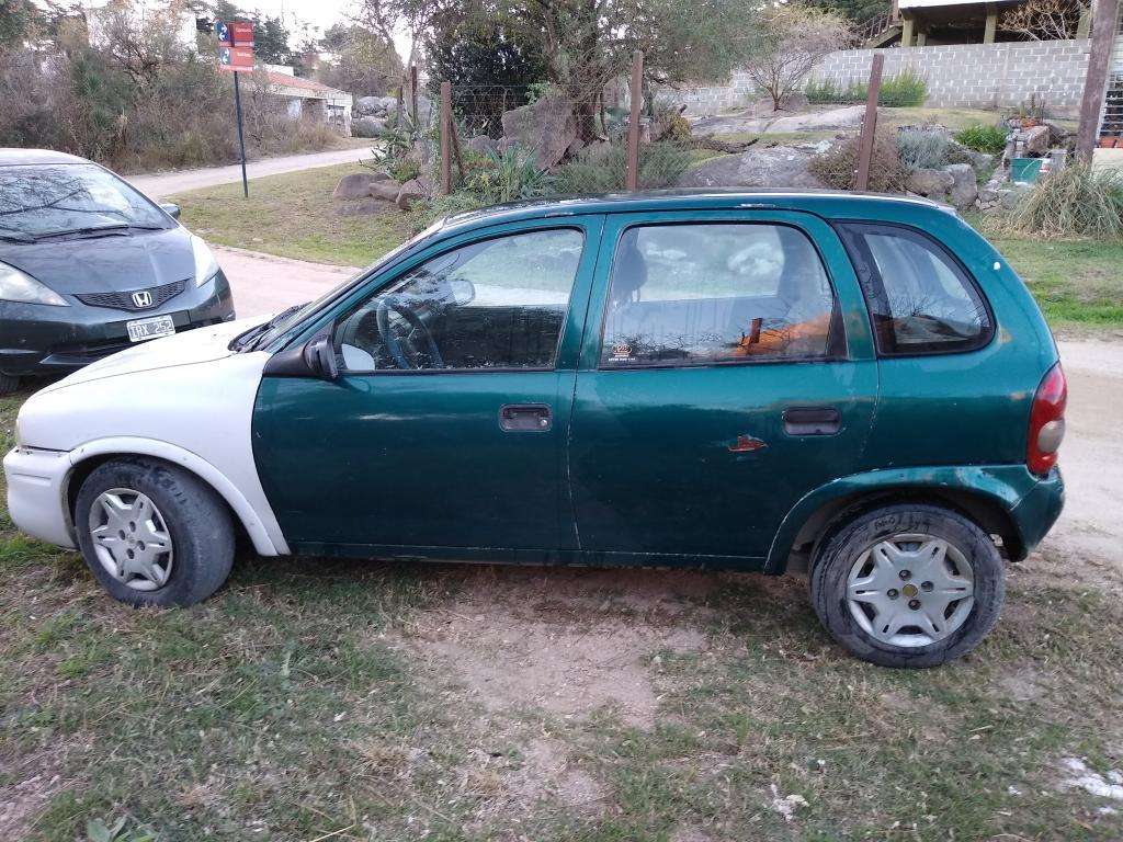 Vendo Corsa 98 Cinco Ouertas con Gas