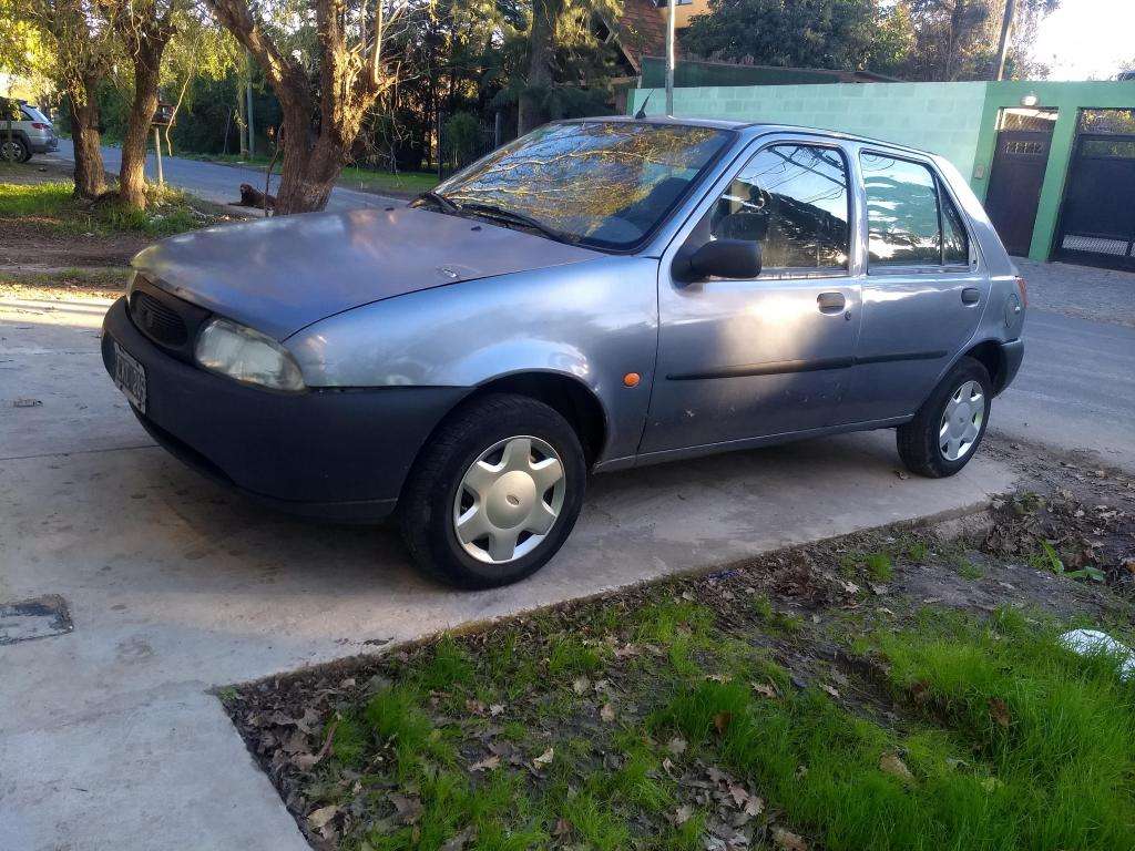 Vendo Ford Fiesta CLX 98 Versin full listo para transferir