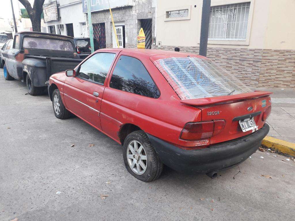 Ford Escort Coupe 99