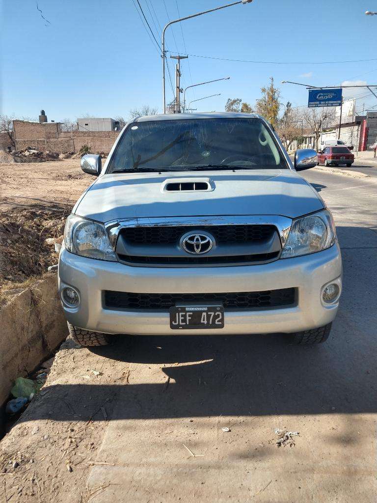 Toyota Hilux 3.0 Srv Cuero