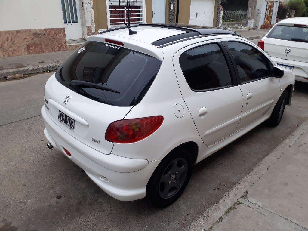 Vendo Peugeot 206 Xt Premim Full 