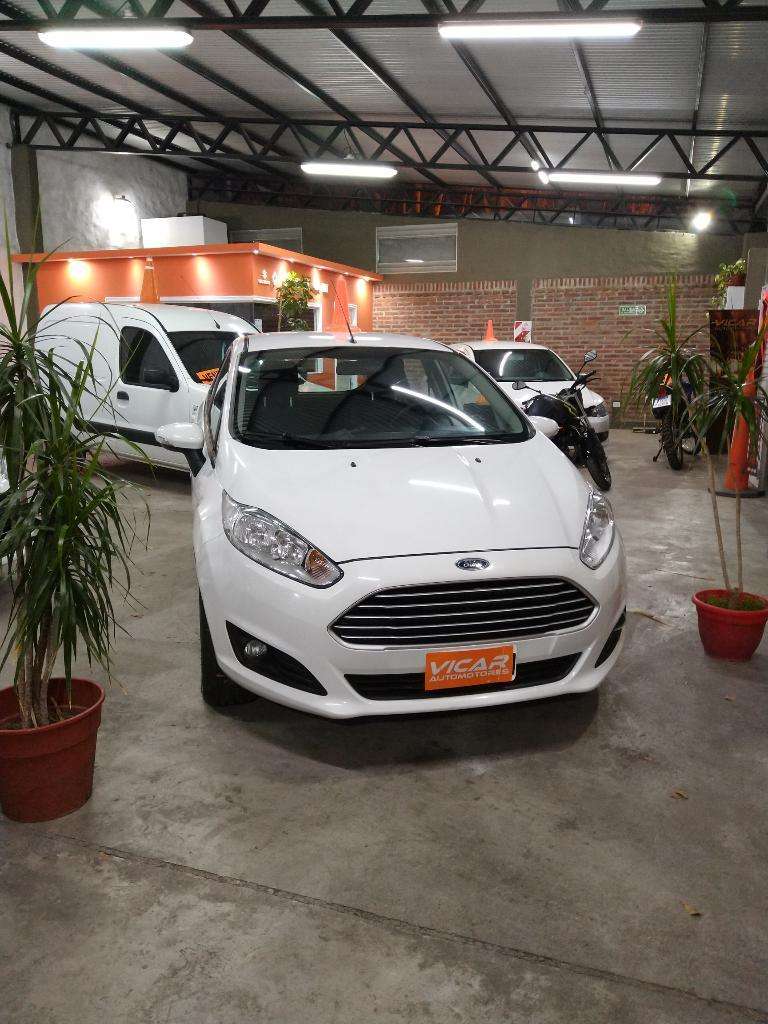 Ford Fiesta Kinetic 1,6 Excelente Estado