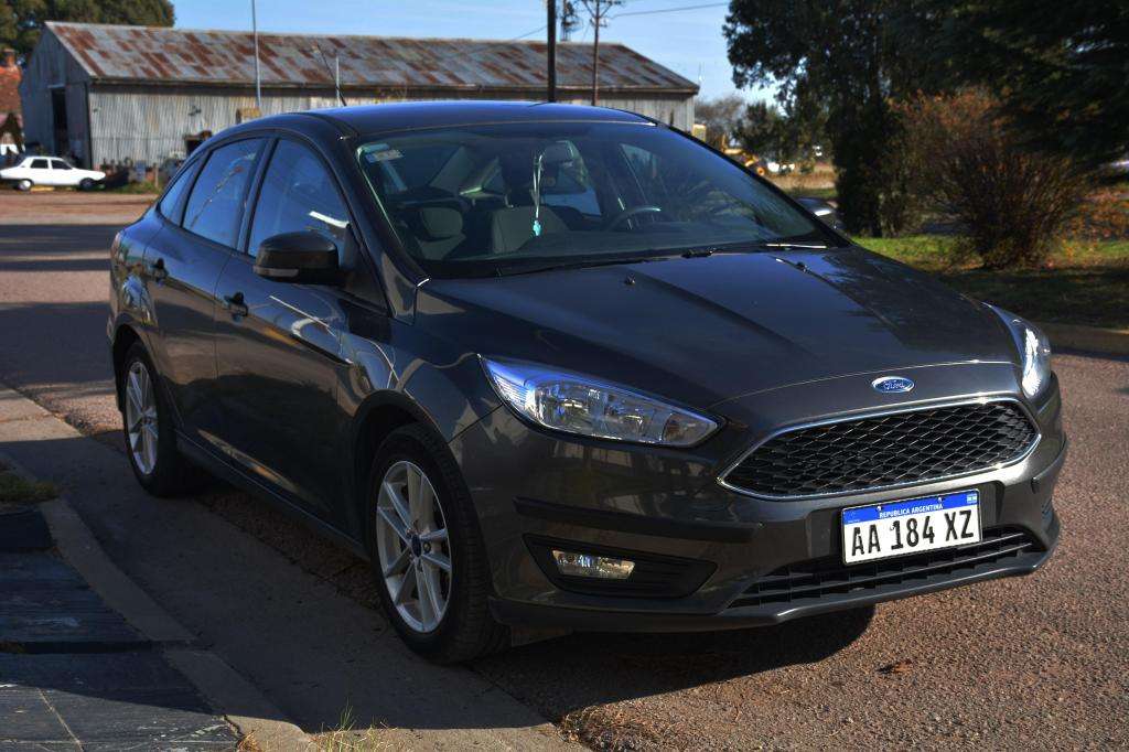  Ford Focus S 1.6 ¡ Impecable !