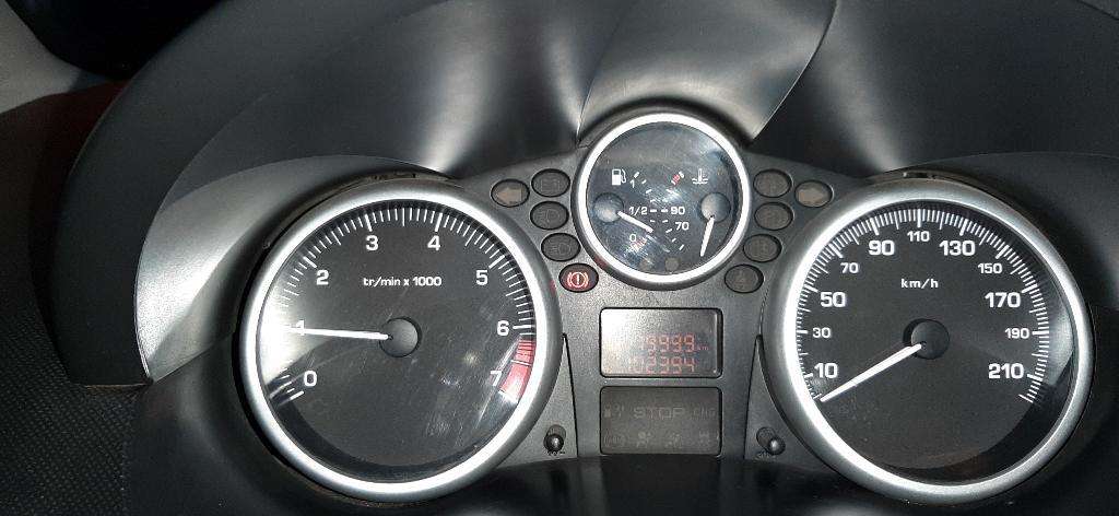 Peugeot 207 Full