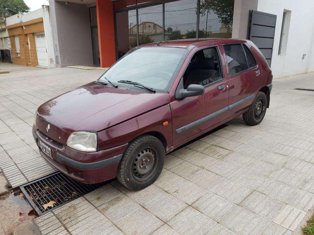 Renault Clio muy lindo. GNC