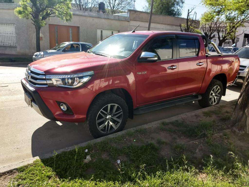 Toyota Hilux 2.8 4x4 SRX