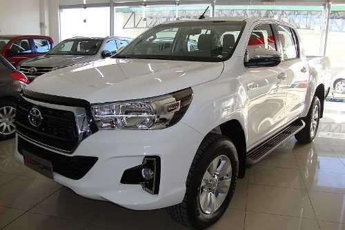 Toyota Hilux 2.8 Srv Tdi Dc 4x4 6m/t