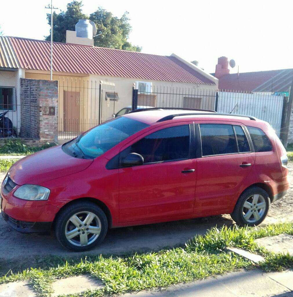 Vendo Vw Suran.