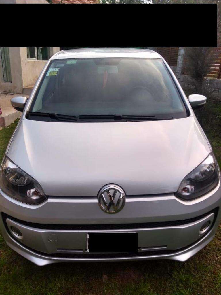 Volkswagen Up! High. . Unica Mano.