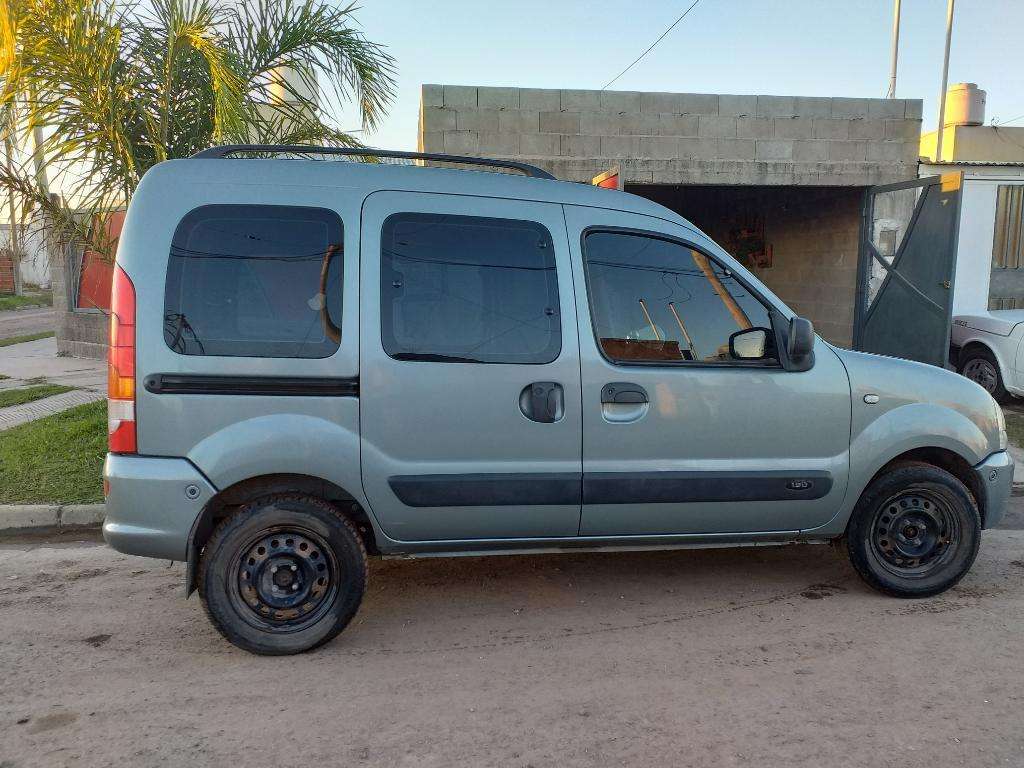 Kangoo  Hermosa