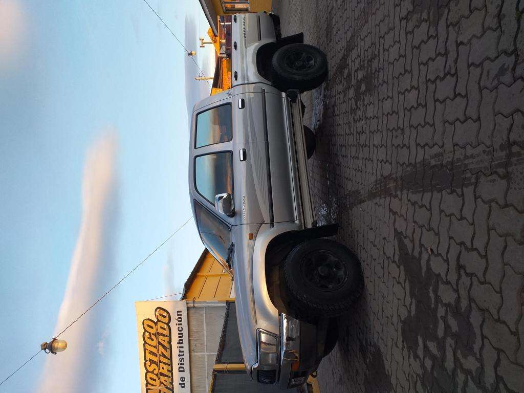 TOYOTA HILUX 30 SRV 4X IMPECABLE