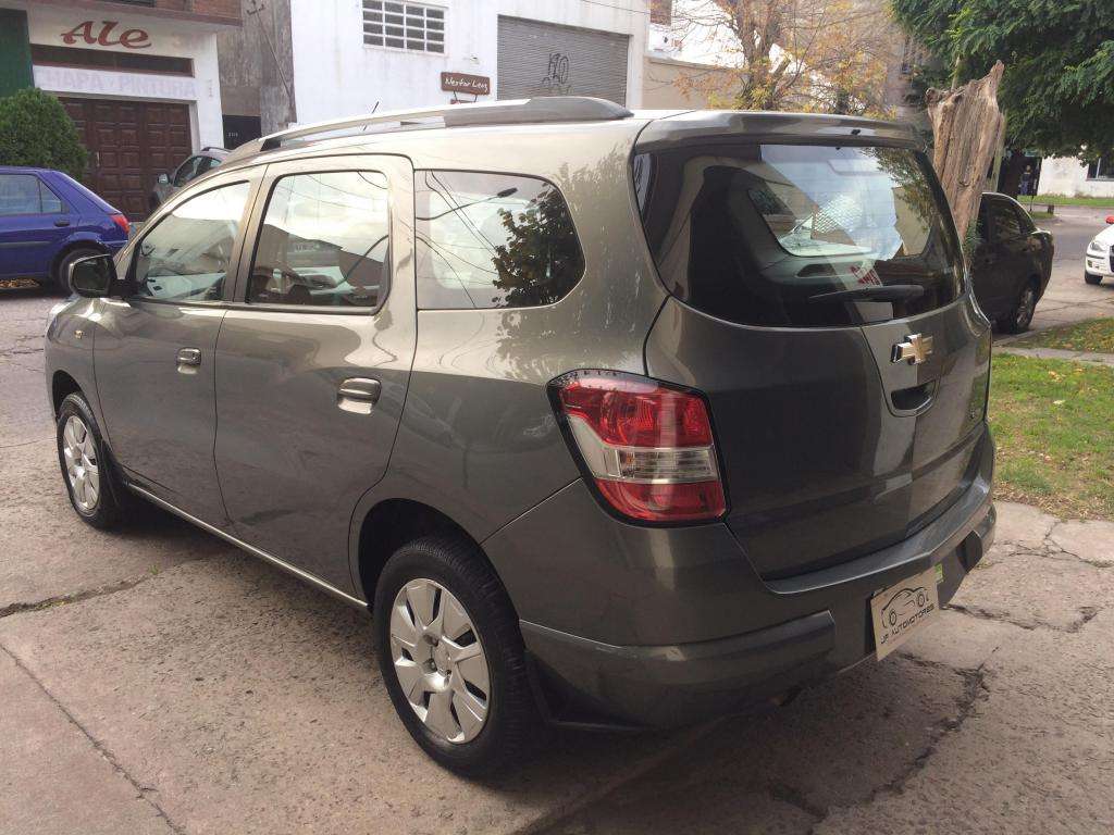 Chevrolet Spin LT  nafta impecable!!