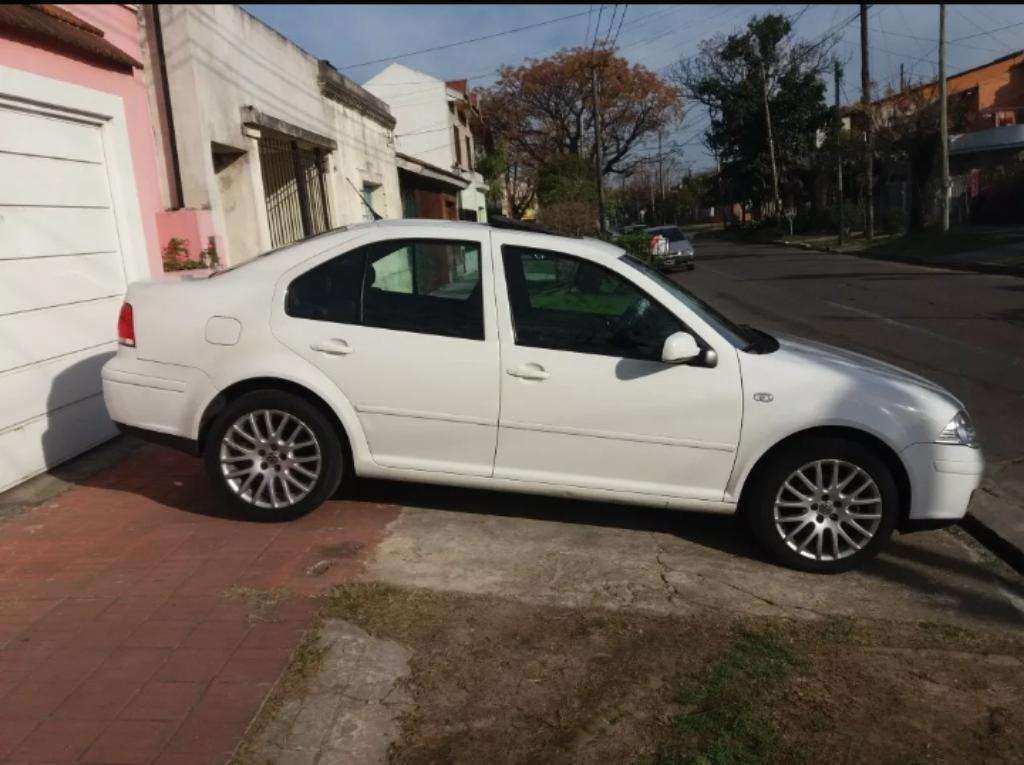 Vende Bora 1.8 Nafta Excelente Estado Ti