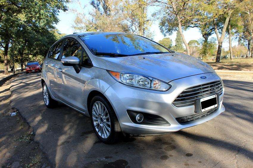 FORD FIESTA KINETIC DESIGN 1.6 SE PLUS  IMPECABLE!