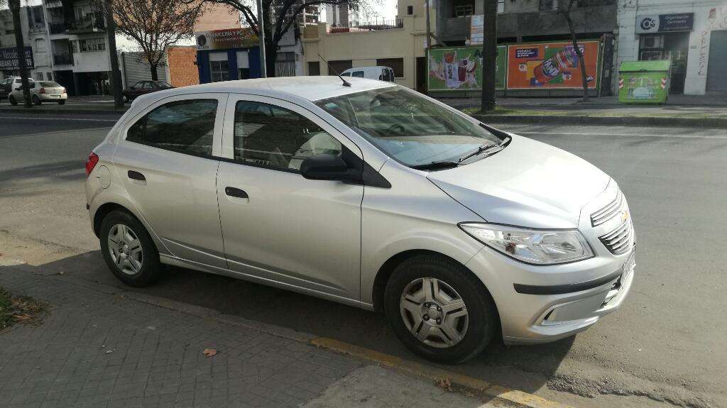 Chevrolet Onix  Impecable