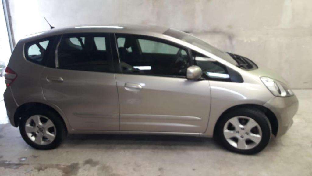 Particular vende impecable honda fit km