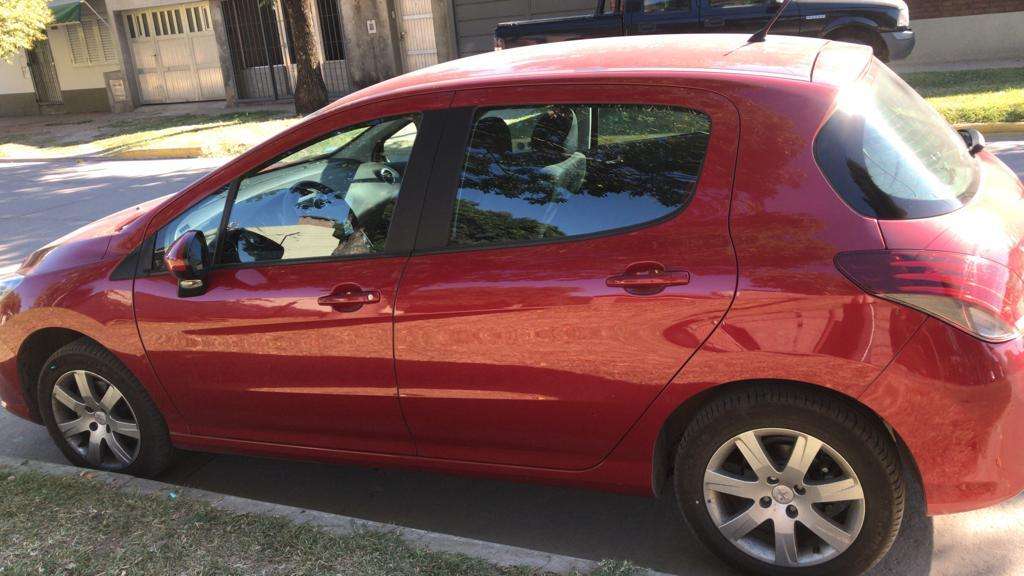 Vendo Peugeot 308 Active como nuevo