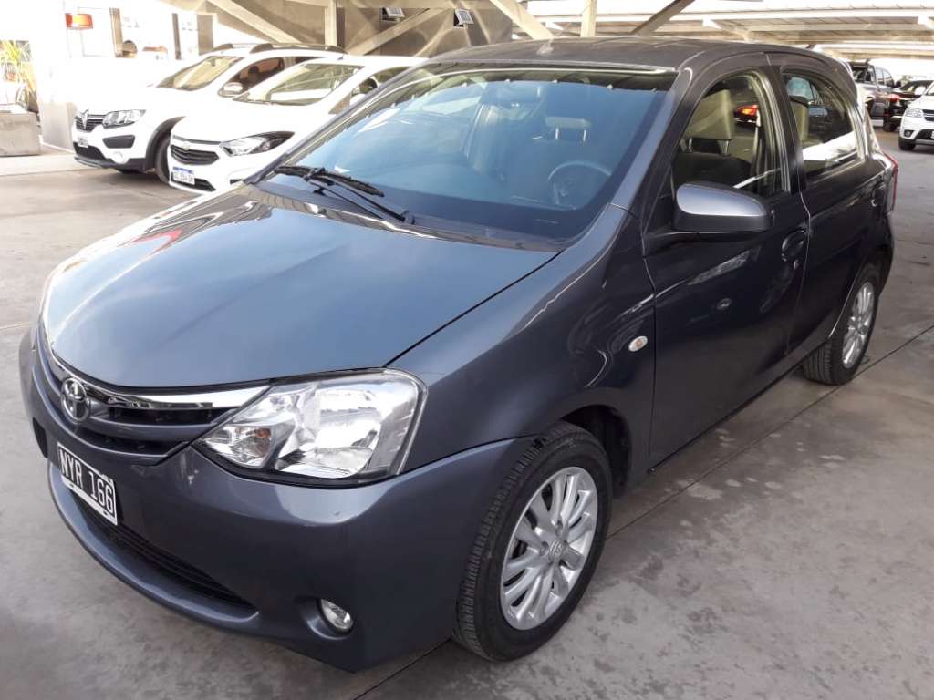 TOYOTA ETIOS None 