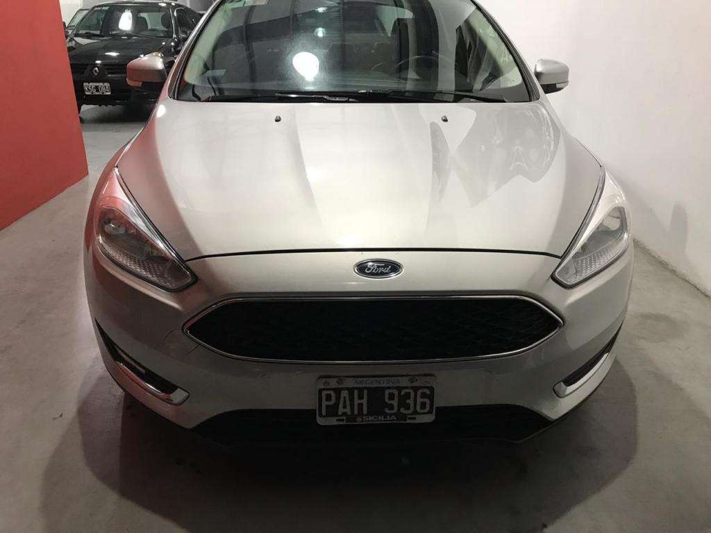 FORD FOCUS SE PLUS 2.0 5 PTAS AÑO 