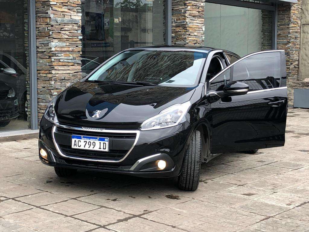 Peugeot 208 Feline km. Financio. Recibo usados
