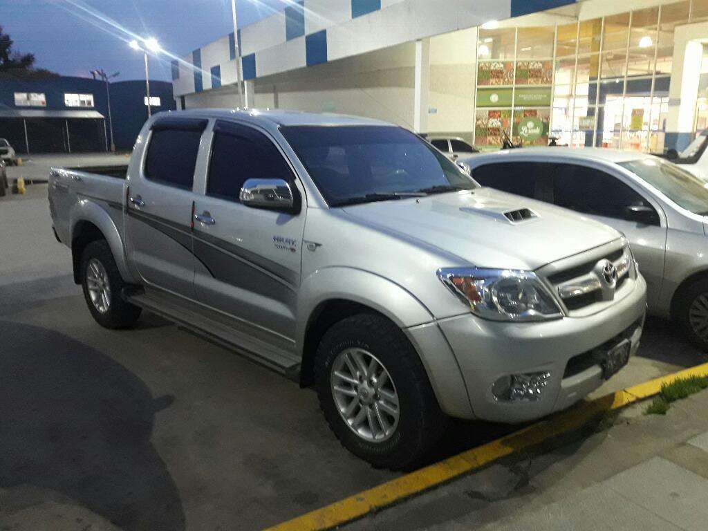 Toyota Vendo Permuto Srv 4x4 Impecable