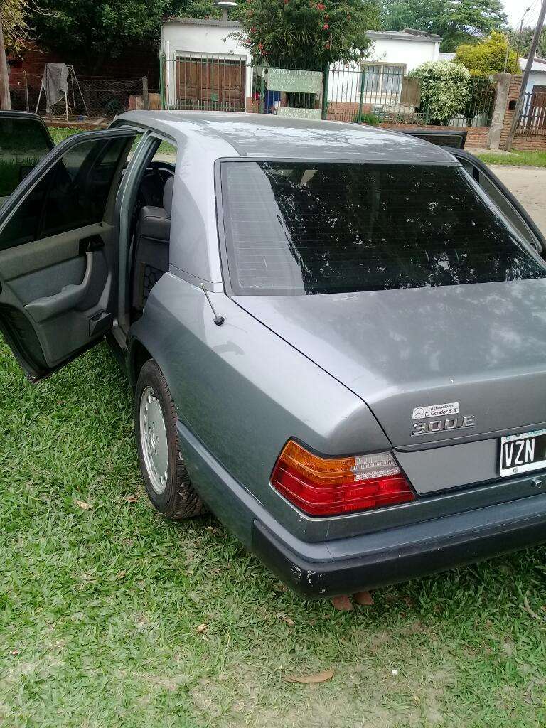 Vendo Mercedes Benz 300e Nafta Vendo