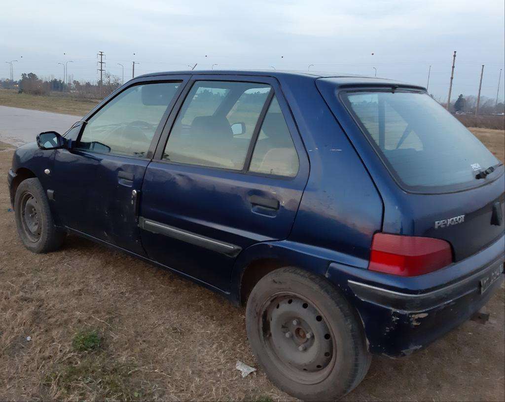 Vendo Peugeot 106